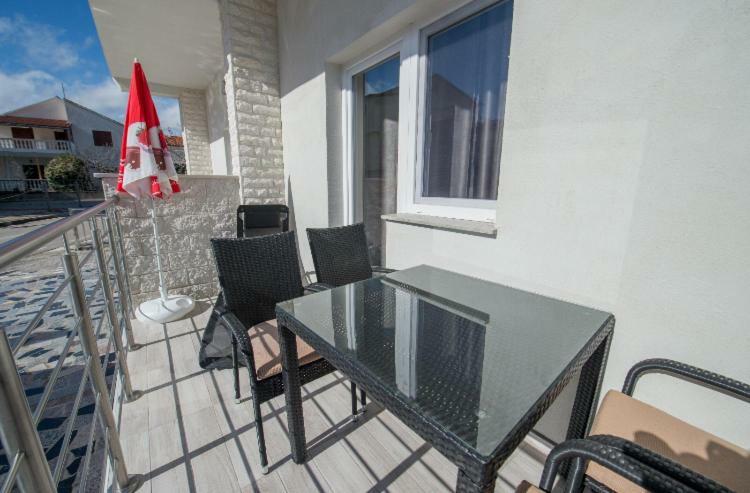 Noah Lägenhet Vodice Exteriör bild